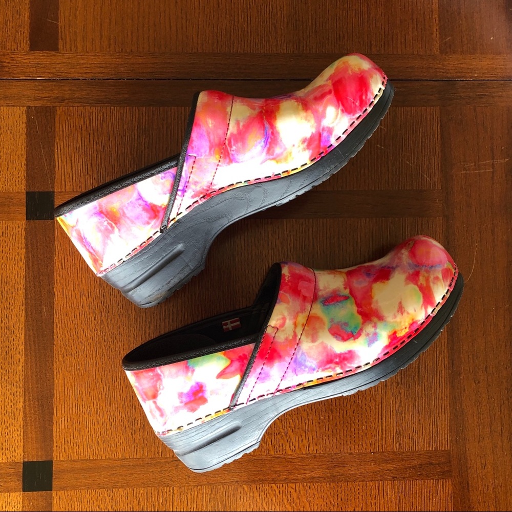 Sanita Clogs